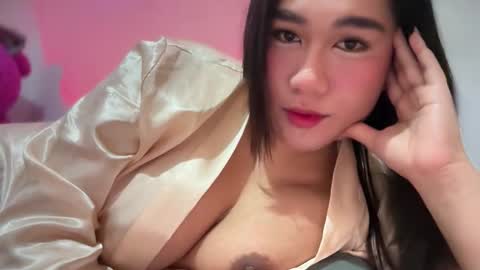 sofielove online show from May 10, 8:19 am