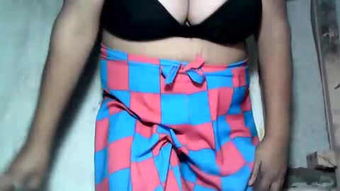 Snapshot of pinay_yummy28 chatting on February 18, 8:36 pm pinay_yummy28 online show from February 18, 8:36 pm