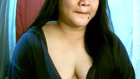 Snapshot of pinayjona chatting on October 6, 10:23 am pinayjona online show from October 6, 10:23 am