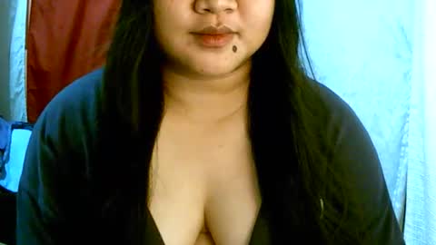 Snapshot of pinayjona chatting on November 4, 12:59 pm pinayjona online show from November 4, 12:59 pm