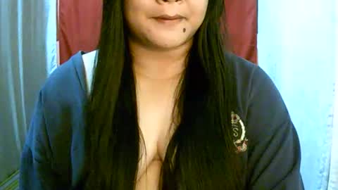 Snapshot of pinayjona chatting on December 22, 12:02 pm pinayjona online show from December 22, 12:02 pm