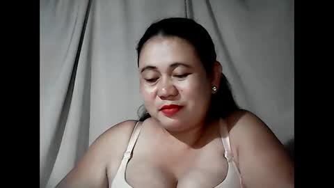 pinaymama12345 online show from May 17, 2:13 pm
