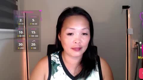 ROSELYN online show from April 29, 3:16 pm