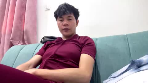 Snapshot of pinayviceversats chatting on October 21, 9:21 am trisha online show from October 21, 9:21 am