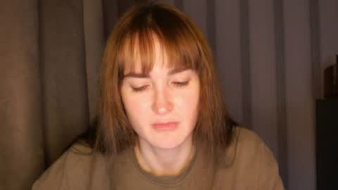Snapshot of pineapple__mood chatting on May 2, 11:04 am online show from May 2, 11:04 am