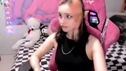 Nancy online show from May 12, 10:29 pm