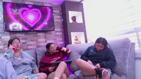 pink_as online show from June 24, 7:13 pm