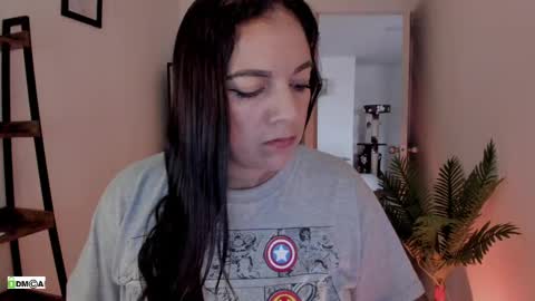 Snapshot of pink_kitten_ chatting on May 25, 12:00 pm Eli online show from May 25, 12:00 pm