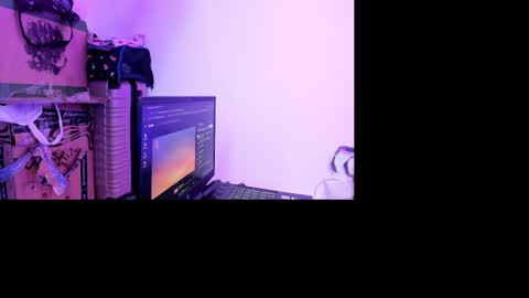 Snapshot of pink_quarz chatting on March 9, 10:47 pm KELLY online show from March 9, 10:47 pm