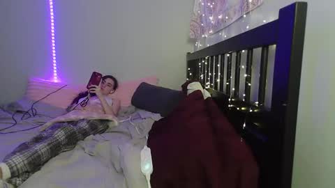 pink_tv online show from February 1, 2:54 am