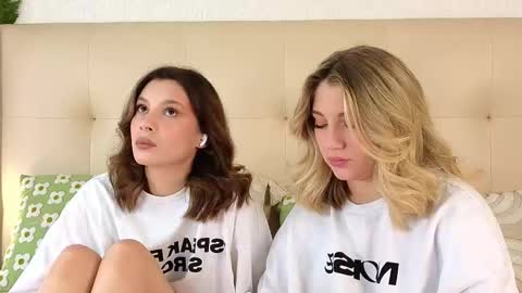 Adele online show from December 23, 9:29 am