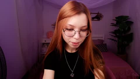 pinkan8el online show from April 6, 3:04 am