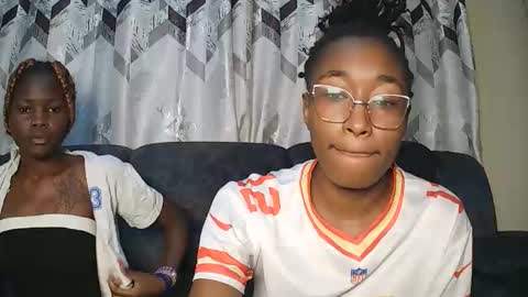 PinkyAura online show from February 22, 11:09 am