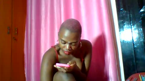 Snapshot of pinkdomina01 chatting on July 15, 7:19 pm pinkdomina01 online show from July 15, 7:19 pm