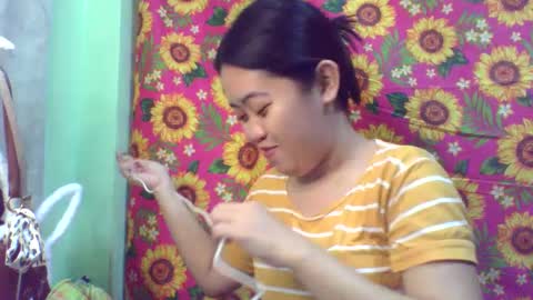 Hi  its me shine  online show from February 10, 5:14 am