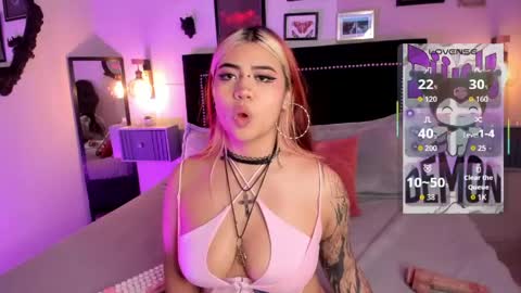 PINKK online show from May 11, 4:04 pm