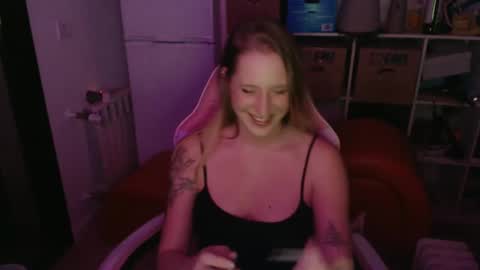 Snapshot of pinkladyx2 chatting on February 1, 1:55 am pinkladyx2 online show from February 1, 1:55 am