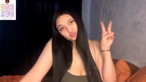 Snapshot of pinkncrazy chatting on November 22, 9:08 am HERES ALICE WELCOME EVERYONE LOVENSE DOMI REACT TO YOUR TIPS LETS MAKE A GREAT SHOW TOGETHER online show from November 22, 9:08 am