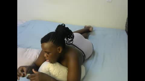 pinky online show from October 22, 8:52 pm