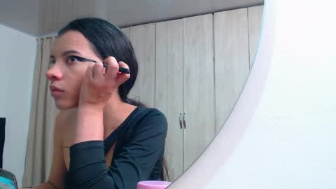 pinky_f00x online show from April 30, 7:31 pm