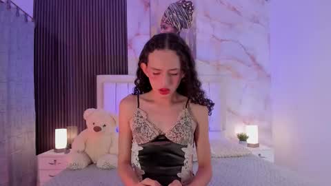 Snapshot of pinky_peach_ chatting on September 11, 3:39 am Peachy online show from September 11, 3:39 am