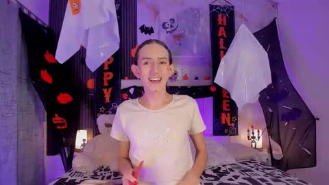 Peachy online show from November 3, 3:30 am