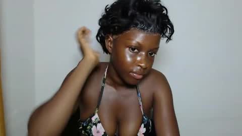 pinkykiki_247 online show from March 26, 11:43 pm