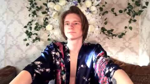 Snapshot of pinochetti chatting on February 13, 1:07 pm Incubus online show from February 13, 1:07 pm