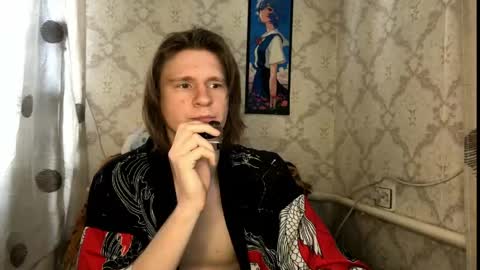 Snapshot of pinochetti chatting on May 21, 12:01 pm Incubus online show from May 21, 12:01 pm