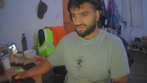 Yash online show from December 3, 10:29 pm