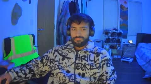 Yash online show from March 4, 2:27 am