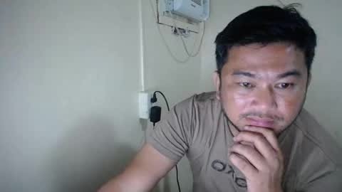 Snapshot of pinoy041087 chatting on October 2, 11:39 am pinoy041087 online show from October 2, 11:39 am