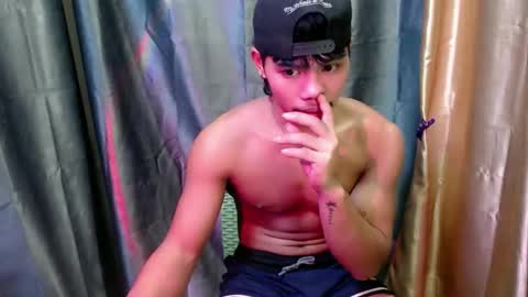 pinoy_fuckboy69 online show from May 5, 4:26 pm