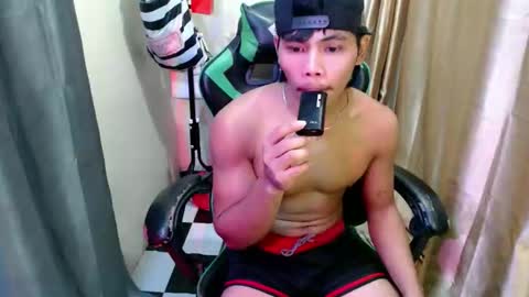 pinoy_fuckboy69 online show from May 16, 10:41 pm