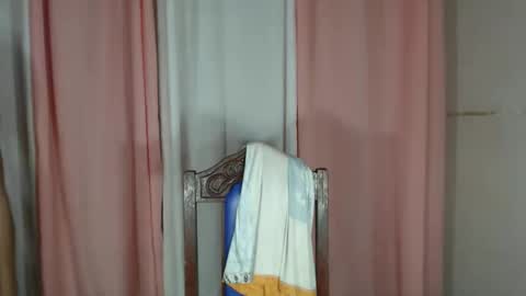 roy online show from March 30, 11:55 am