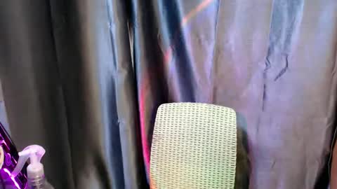 Snapshot of pinoy_shyboy69 chatting on April 21, 1:42 am pinoy_shyboy69 online show from April 21, 1:42 am