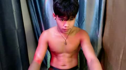 Snapshot of pinoy_shyboy69 chatting on April 23, 5:08 am pinoy_shyboy69 online show from April 23, 5:08 am