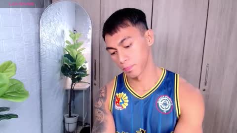 Snapshot of pinoymilker chatting on September 26, 4:16 am ethan online show from September 26, 4:16 am