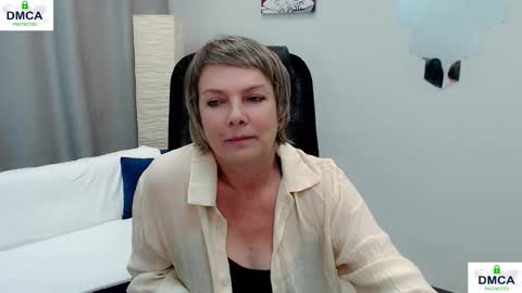 Snapshot of pion_s chatting on October 29, 9:33 am Bella online show from October 29, 9:33 am