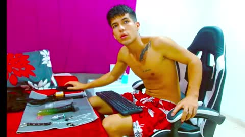 pipe hot04 online show from March 9, 10:30 am