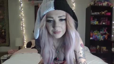 pirateprincessx online show from January 16, 3:10 am