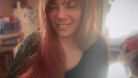 Snapshot of pirdybirdyxo chatting on February 22, 6:19 pm pirdybirdyxo online show from February 22, 6:19 pm