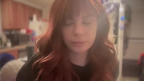 Snapshot of pirdybirdyxo chatting on February 25, 11:44 pm pirdybirdyxo online show from February 25, 11:44 pm