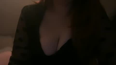 Snapshot of pirdybirdyxo chatting on September 28, 5:35 am pirdybirdyxo online show from September 28, 5:35 am