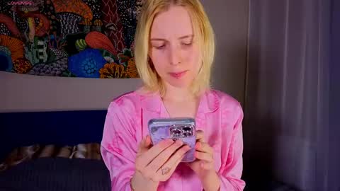 pis_sos online show from April 21, 1:06 pm