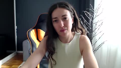 piscesgirl06 online show from January 14, 9:35 am