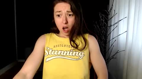 piscesgirl06 online show from October 27, 6:06 am