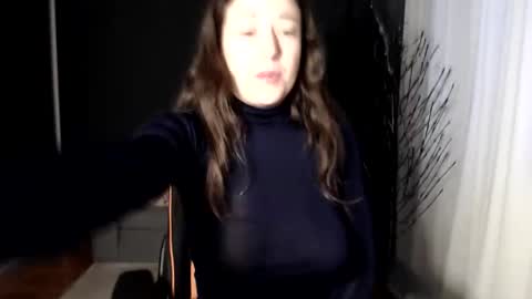 piscesgirl06 online show from January 7, 5:43 am