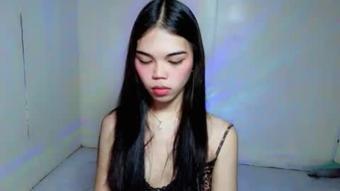The Girl Named Eyve online show from May 4, 3:19 pm