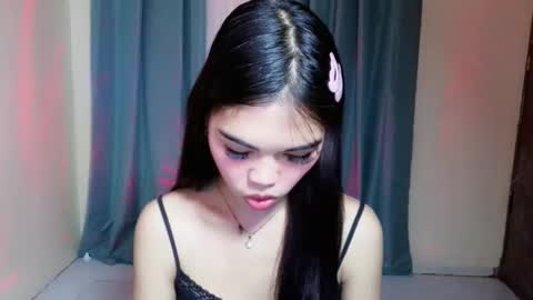 The Girl Named Eyve online show from May 9, 5:51 pm
